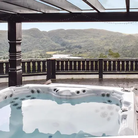 Nice In W/ Jacuzzi, Sauna And Wifi