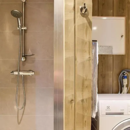 بيت للعطل Nice In W/ Jacuzzi, Sauna And Wifi نورهايمسوند